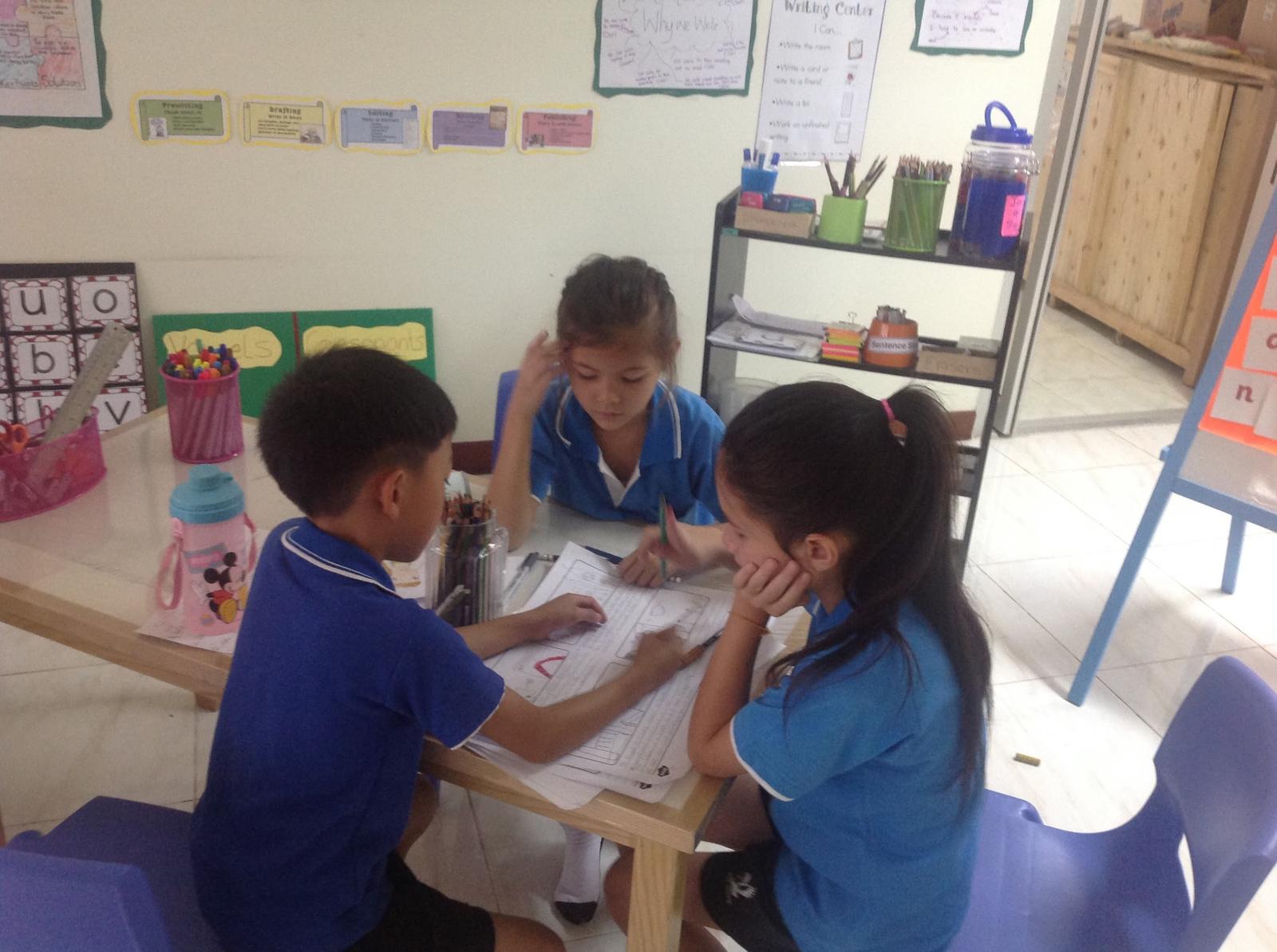 Shared writing is an activity that usually help my students work as a team.