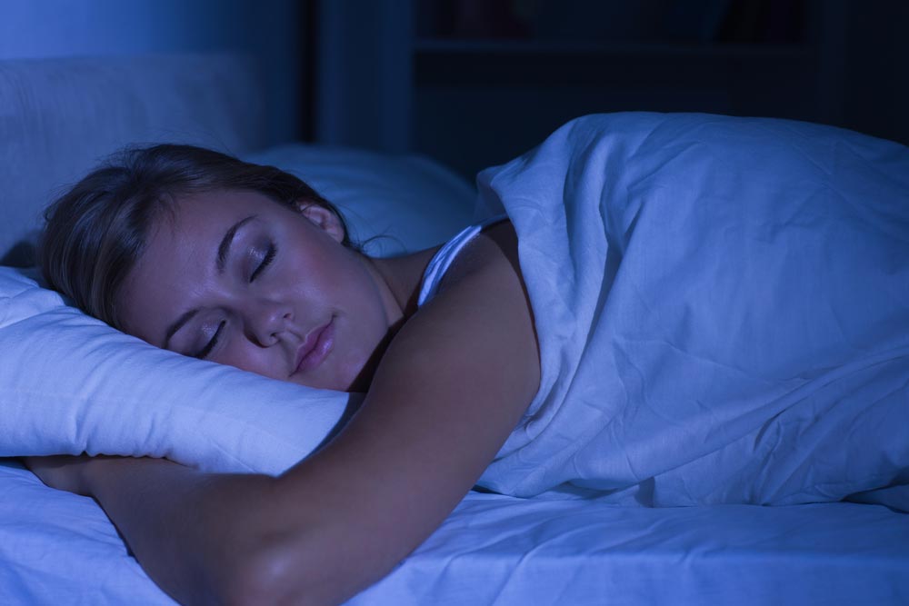 Как спать на животе без риска для здоровья