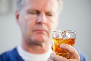 Как бросить пить алкоголь, народные средства