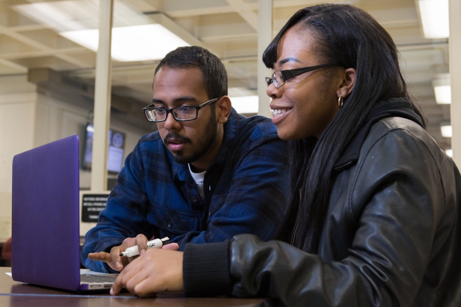 College Discovery student with tutor